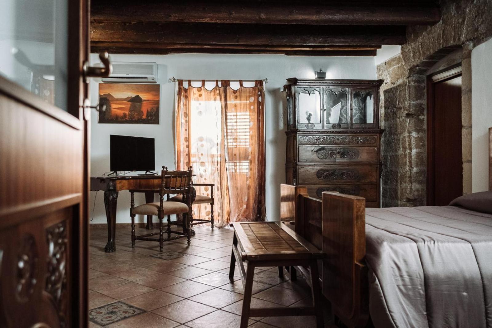 Filippo'S Holiday House Otel Palermo Dış mekan fotoğraf